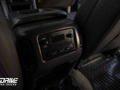 Used 2007 GMC Sierra 3500 SLT w/ Skid Plate Package image 23