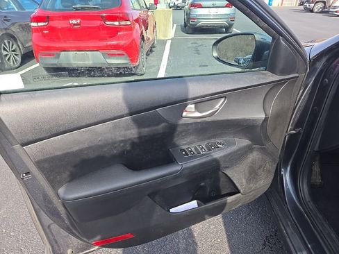 Used 2020 Kia Forte LXS image 15