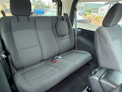 Used 2022 Jeep Wrangler Sport S image 21