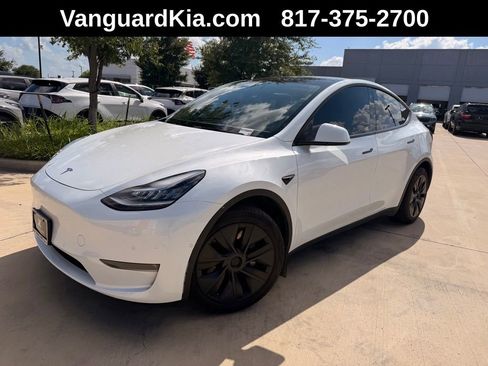 Used 2021 Tesla Model Y Long Range AWD/4WD image 1