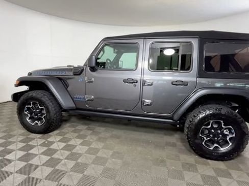 Used 2023 Jeep Wrangler Unlimited Rubicon 4xe w/ Cold Weather Group AWD/4WD image 11