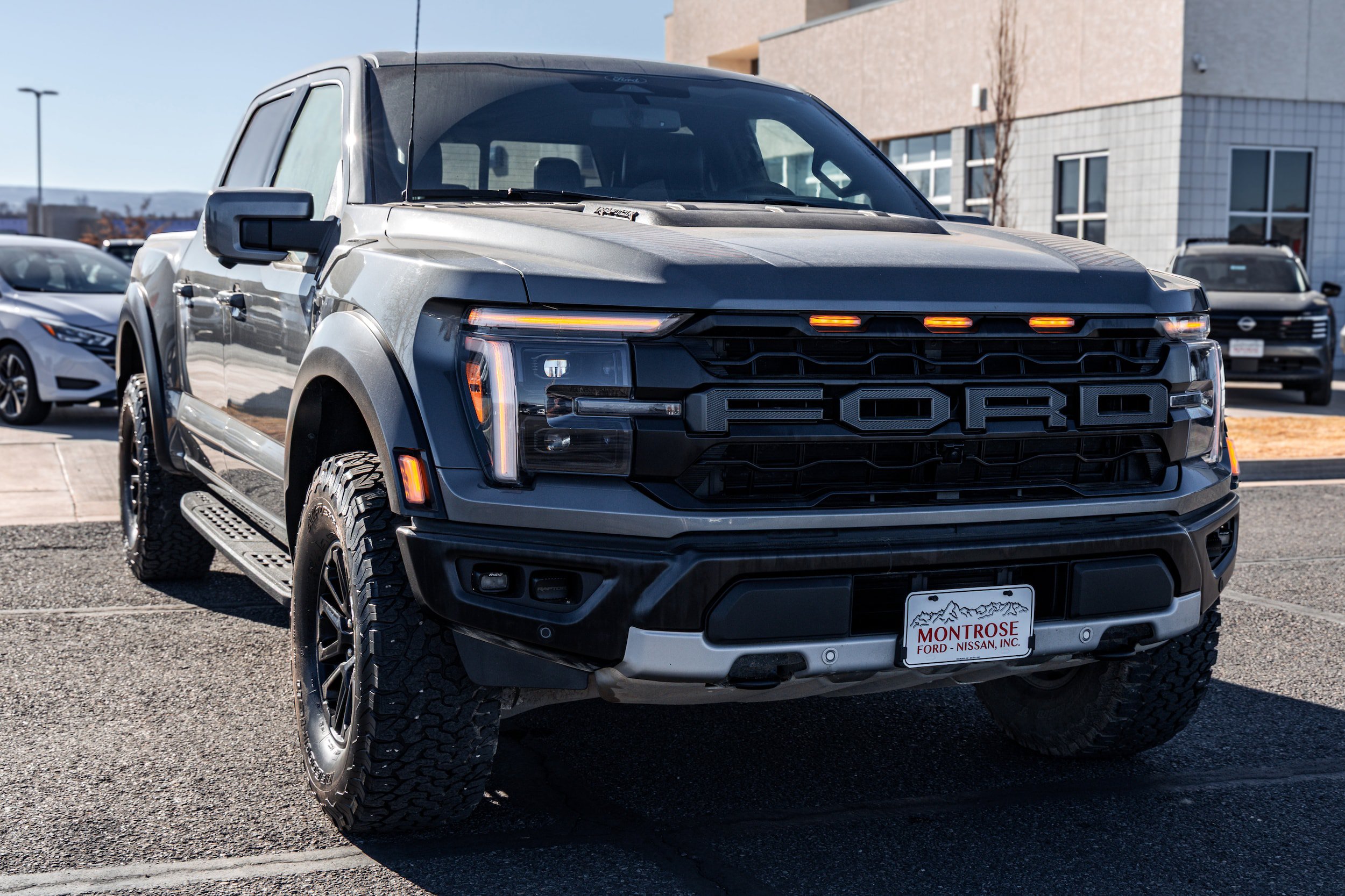 Used 2025 Ford F150 Raptor AWD/4WD image 3