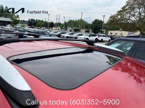 Used 2015 Toyota RAV4 Limited w/ Technology Package AWD/4WD image 7