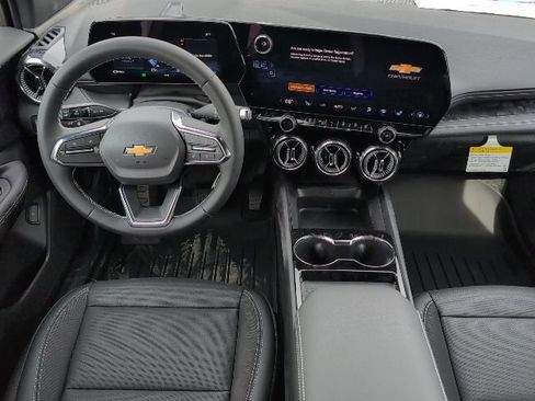 New 2026 Chevrolet Blazer EV LT image 5