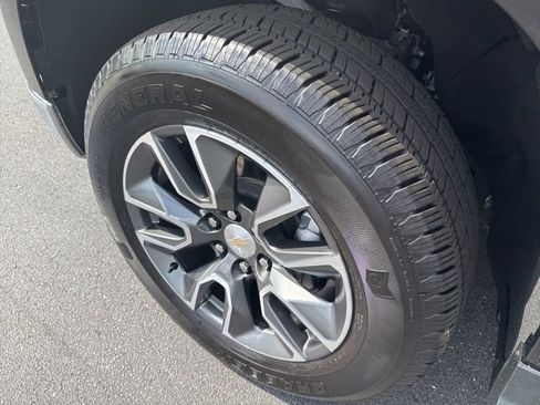 Used 2023 Chevrolet Silverado 1500 LT image 34