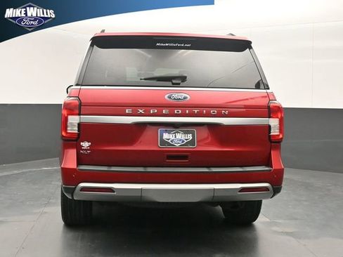 Used 2022 Ford Expedition XLT image 6