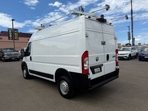 Used 2024 RAM ProMaster 2500 FWD image 5