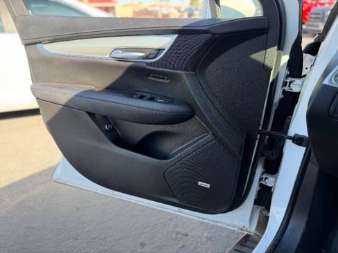 Used 2019 Cadillac XT5 Luxury w/ Sport Package FWD image 9
