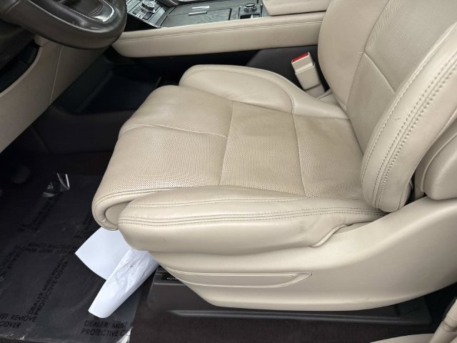 Used 2020 Lincoln Navigator L Reserve w/ Equipment Group 208A Reserve AWD/4WD image 15