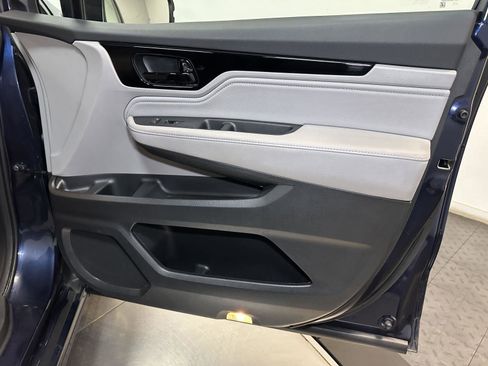 Certified 2024 Honda Odyssey Touring image 34