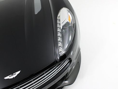Used 2014 Aston Martin Vanquish Volante RWD image 49