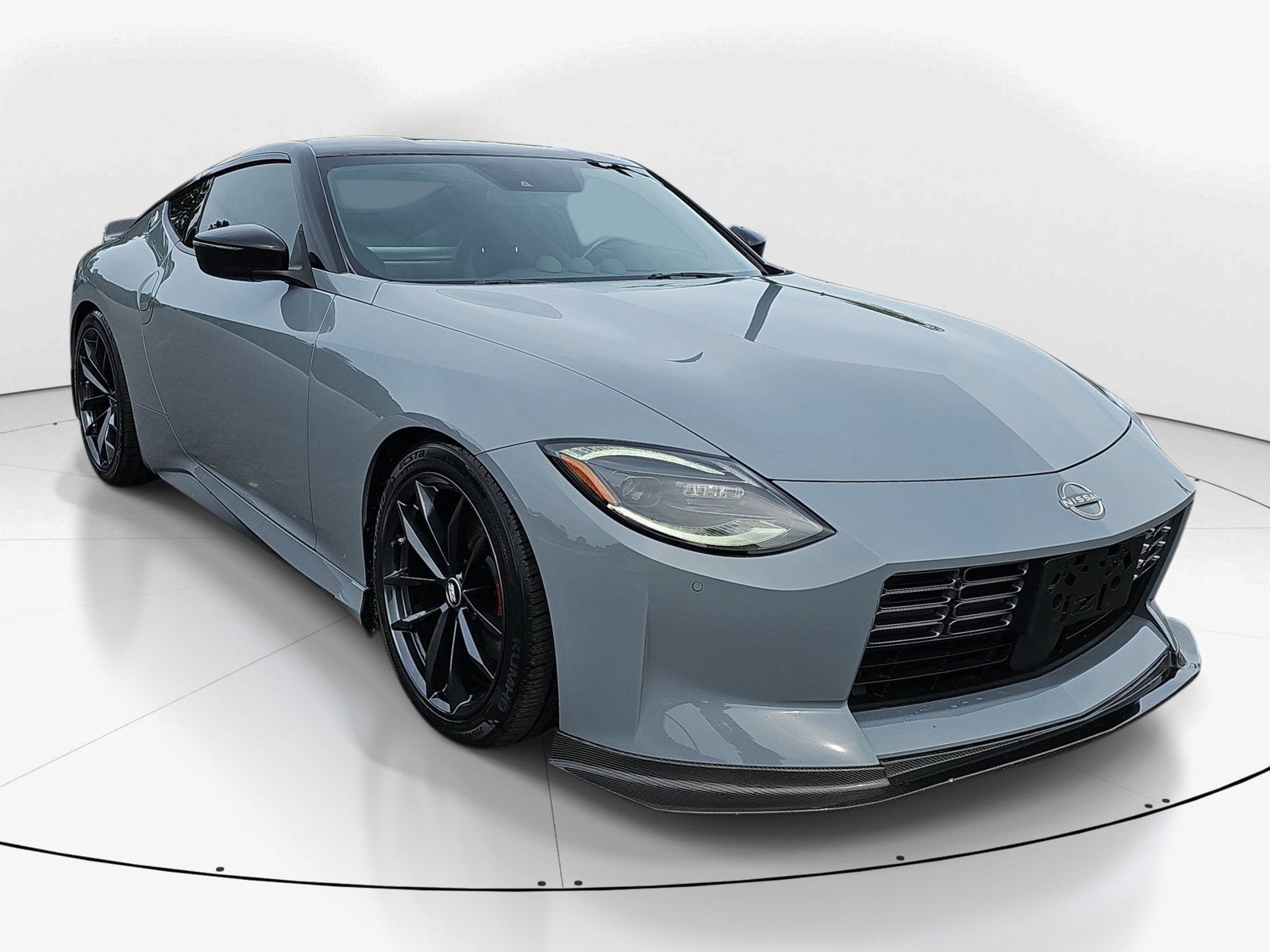Used 2024 Nissan Z Performance w/ Floor Mat Package RWD image 2