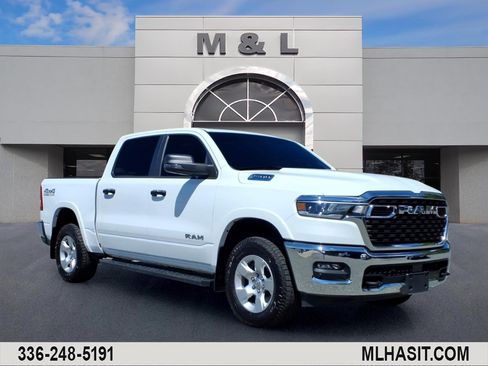 Certified 2025 RAM 1500 Lone Star AWD/4WD image 1