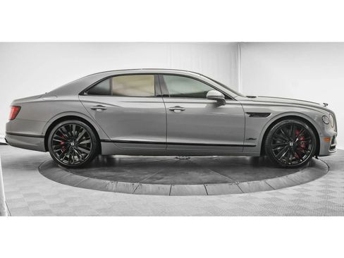Certified 2023 Bentley Flying Spur W12 image 5