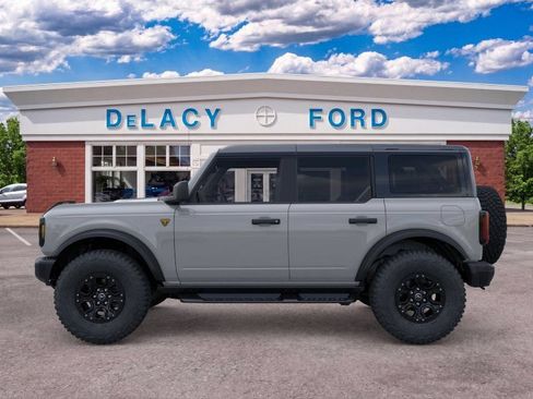 New 2026 Ford Bronco Badlands AWD/4WD image 3