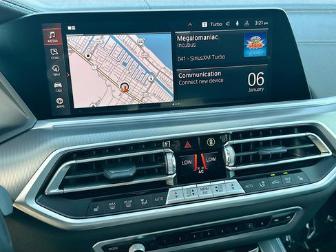 Used 2023 BMW X5 xDrive45e w/ Executive Package image 13