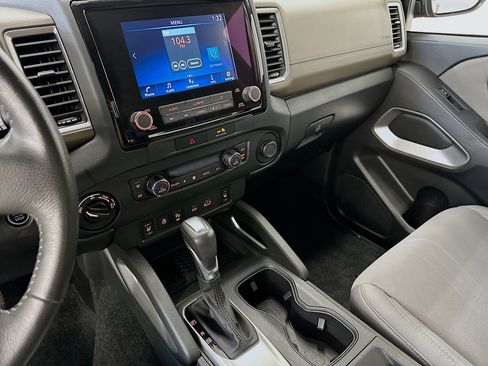 Used 2023 Nissan Frontier SV w/ Technology Package AWD/4WD image 25