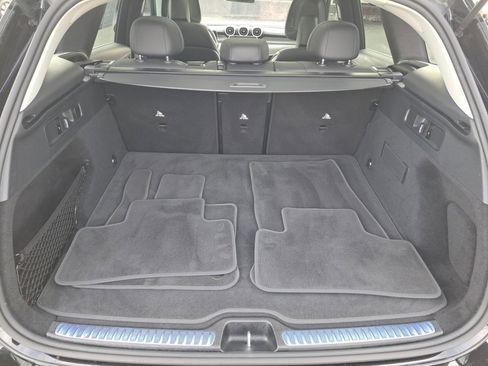 Used 2024 Mercedes-Benz GLC 300 image 29