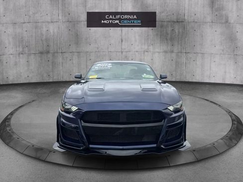 Used 2018 Ford Mustang GT RWD image 2