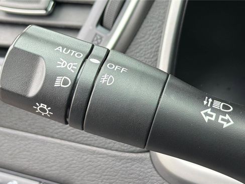 Used 2020 Nissan Murano SL image 17