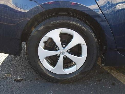 Used 2014 Toyota Prius Three FWD image 8