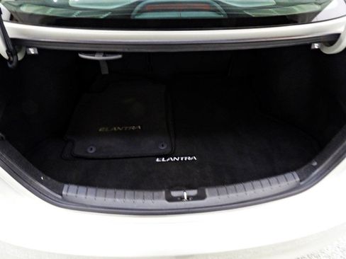 Used 2017 Hyundai Elantra Limited w/ Limited Tech Package 04 image 13