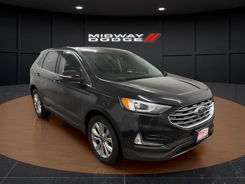 Used 2022 Ford Edge Titanium AWD/4WD image 1