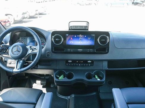 New 2026 Mercedes-Benz Sprinter 2500 image 12