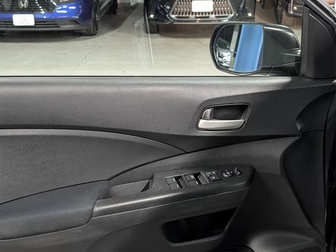 Used 2015 Honda CR-V LX image 11