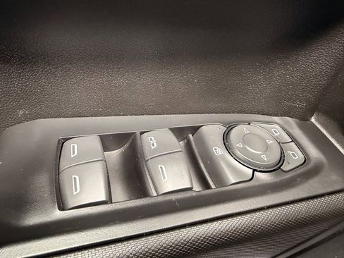 Used 2019 Chevrolet Silverado 1500 Custom Trail Boss w/ Custom Convenience Package image 27