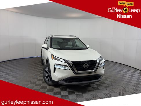 Used 2021 Nissan Rogue SV w/ Premium Package image 1
