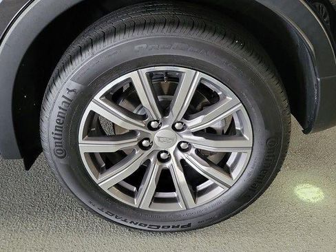 Certified 2023 Cadillac XT4 Sport FWD image 9