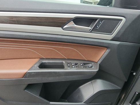 Used 2022 Volkswagen Atlas SE image 15