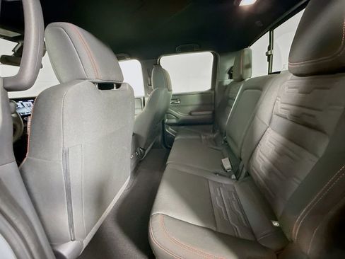 Used 2025 Nissan Frontier PRO-4X w/ Pro Convenience Package AWD/4WD image 24