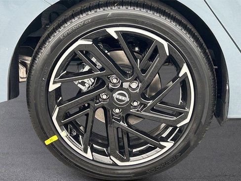 New 2026 Nissan Sentra SR w/ SR Premium Package FWD image 7
