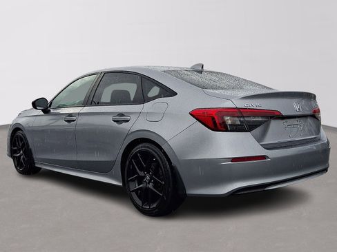 Used 2024 Honda Civic Sport image 4