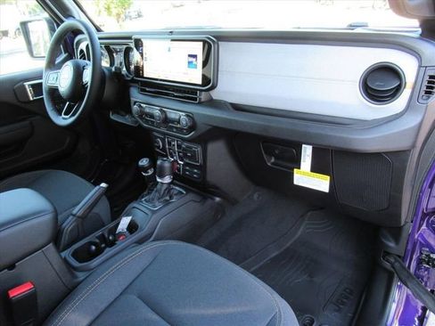 New 2026 Jeep Gladiator Willys image 11