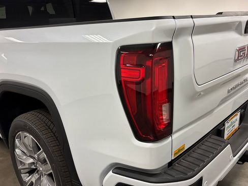 New 2026 GMC Sierra 1500 Denali w/ Denali Reserve Package AWD/4WD image 14
