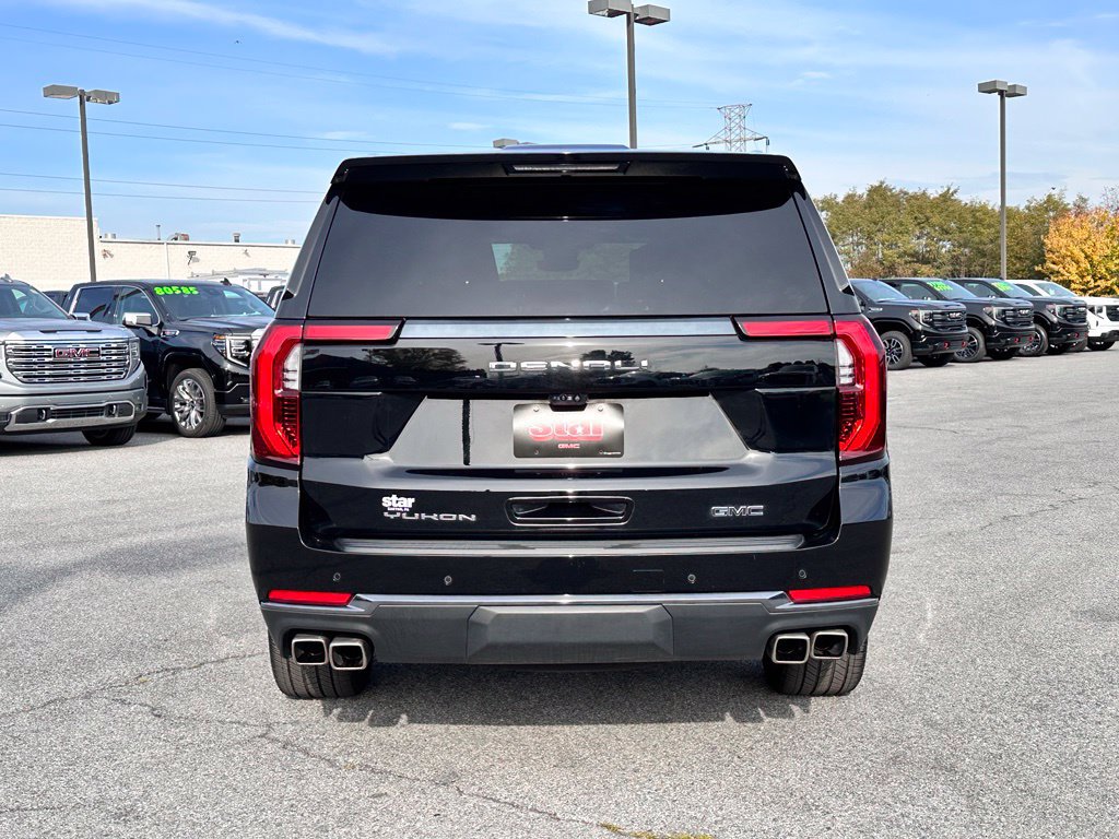 Certified 2025 GMC Yukon Denali Ultimate AWD/4WD image 9