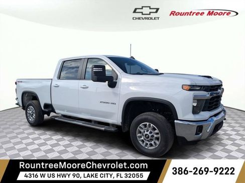 Used 2025 Chevrolet Silverado 2500 LT w/ Safety Package image 1