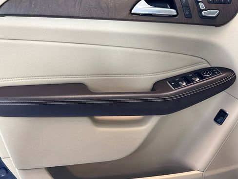 Used 2018 Mercedes-Benz GLE 350 4MATIC image 17