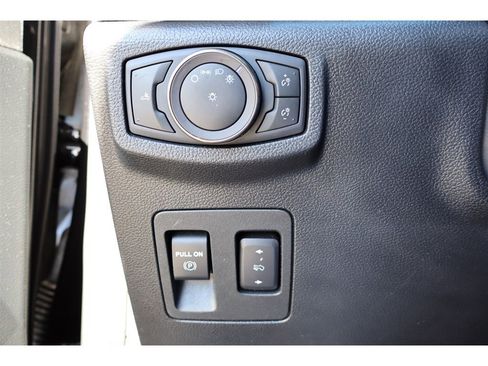 Used 2019 Ford F150 Raptor w/ Equipment Group 802A Luxury image 34