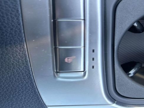 New 2026 Kia Carnival EX FWD image 35