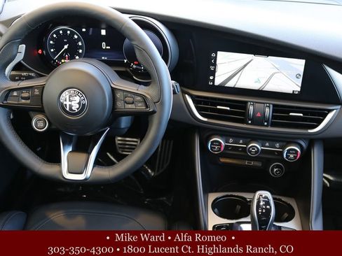 New 2025 Alfa Romeo Giulia AWD w/ Veloce Package AWD image 6