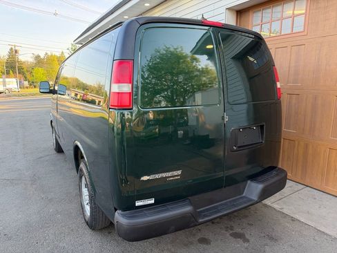Used 2013 Chevrolet Express 2500 RWD image 5