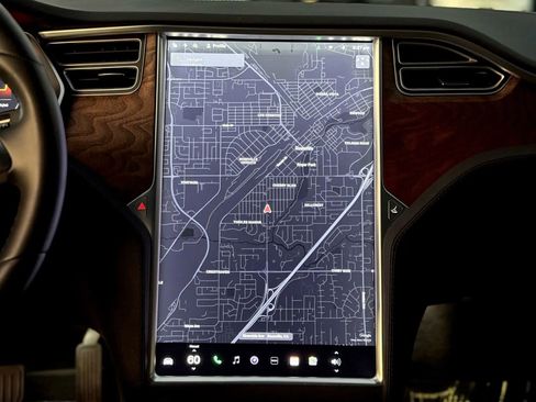 Used 2018 Tesla Model S 75D image 16