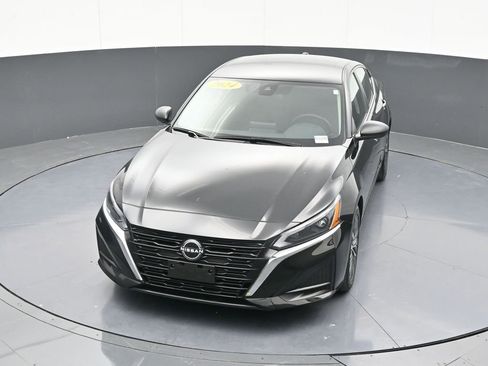 Used 2024 Nissan Altima 2.5 SV image 59
