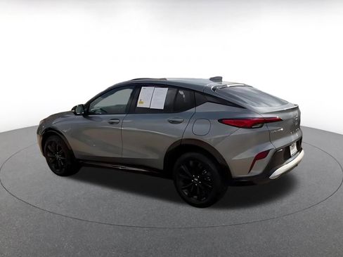 Used 2025 Buick Envista Sport Touring image 10