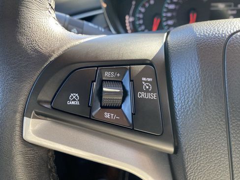 Used 2022 Chevrolet Trax LT w/ Driver Confidence Package image 21