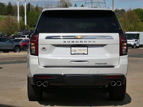 Used 2023 Chevrolet Suburban Premier w/ Advanced Technology Package AWD/4WD image 6